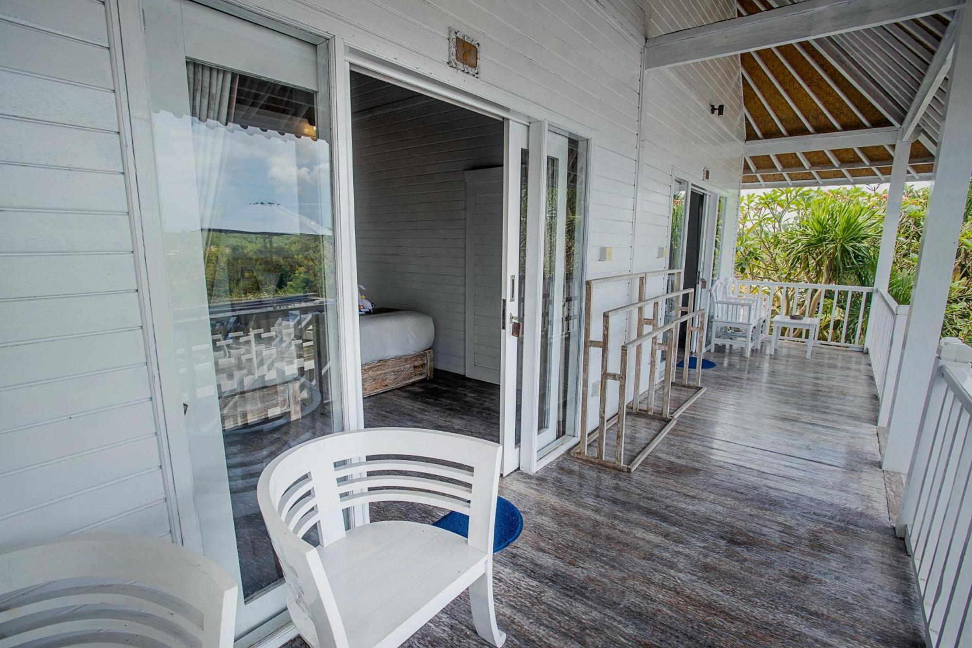 Отель Grand Sea View Lembongan Нуса-Лембонган Экстерьер фото