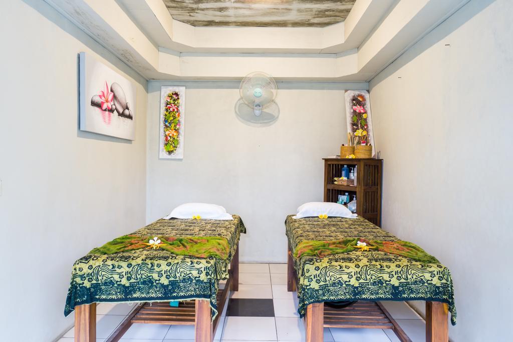Отель Grand Sea View Lembongan Нуса-Лембонган Экстерьер фото